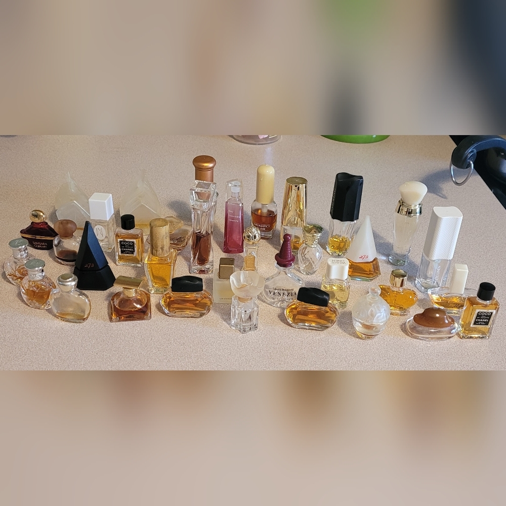 Vintage mini perfume bottles